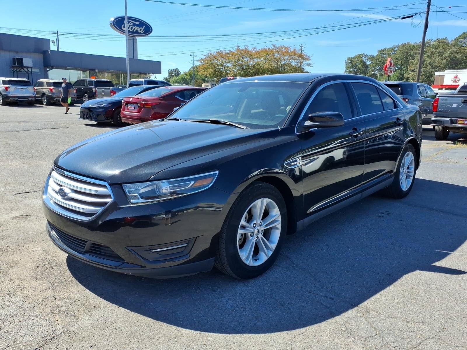 2015 FORD Taurus