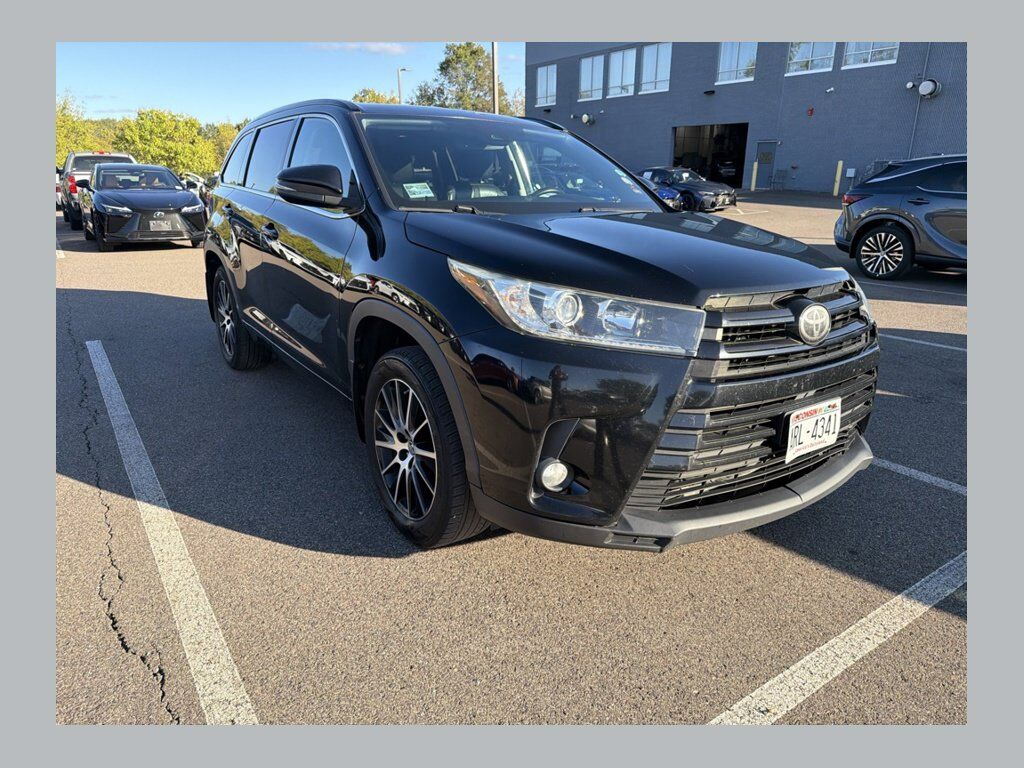 2018 TOYOTA Highlander