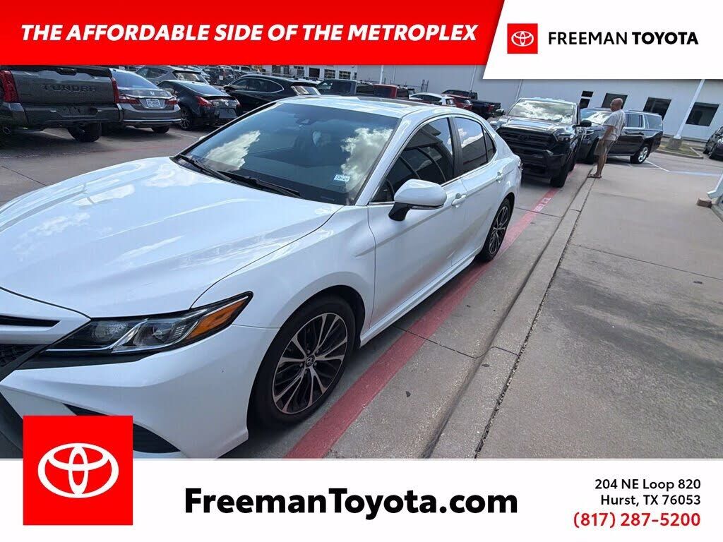 2018 TOYOTA Camry