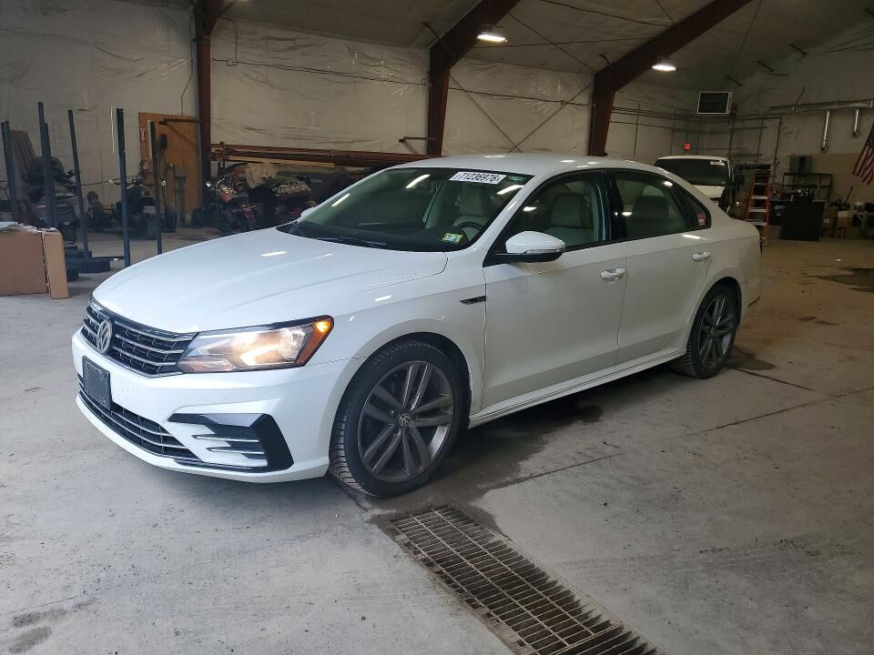 2018 VOLKSWAGEN Passat