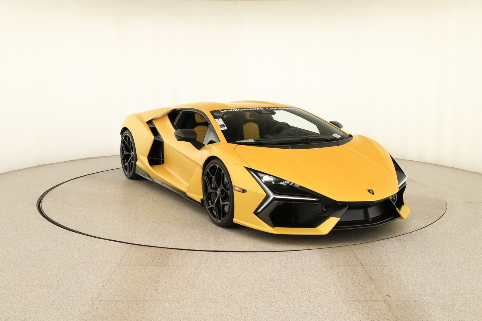 2026 LAMBORGHINI Revuelto