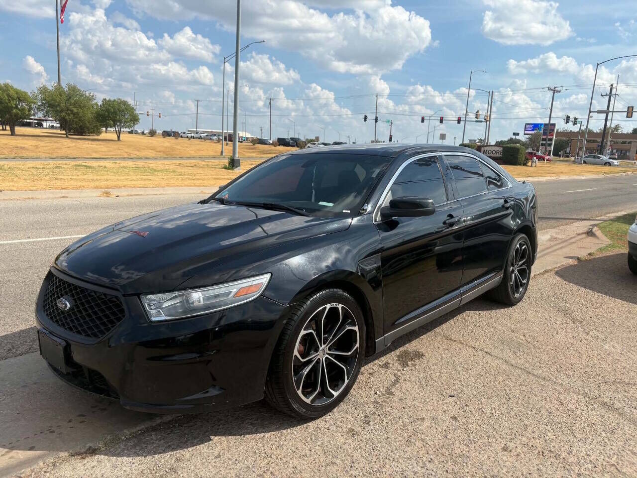 2013 FORD Taurus