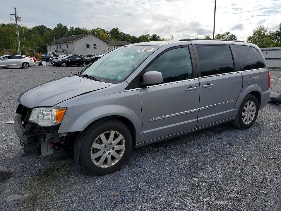 2015 CHRYSLER Town and Country