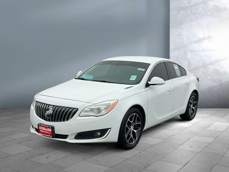 2017 BUICK Regal