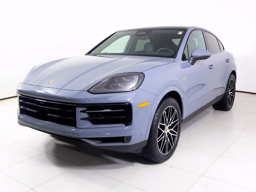 2026 PORSCHE Cayenne