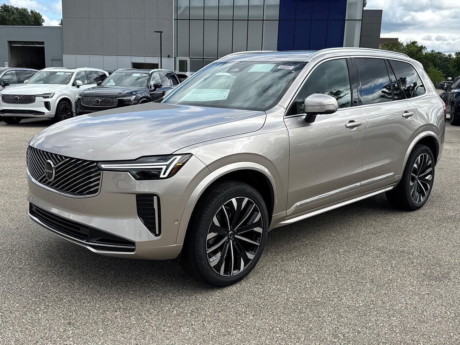 2026 VOLVO XC90