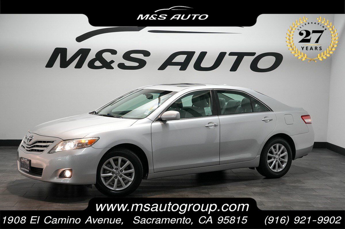2011 TOYOTA Camry