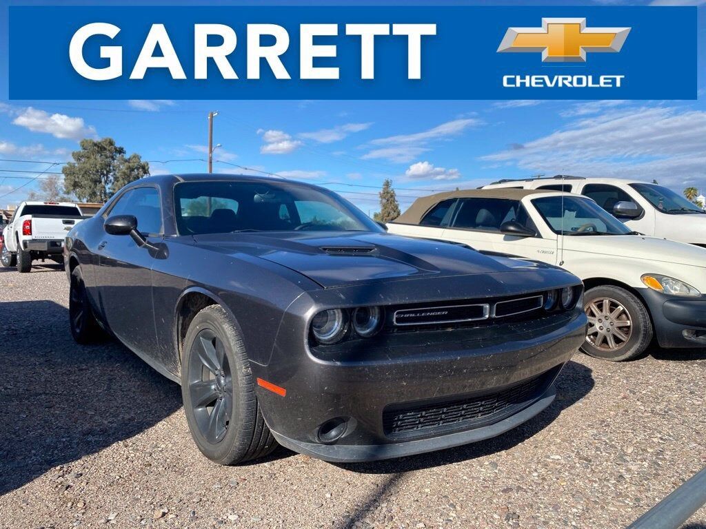 2017 DODGE Challenger