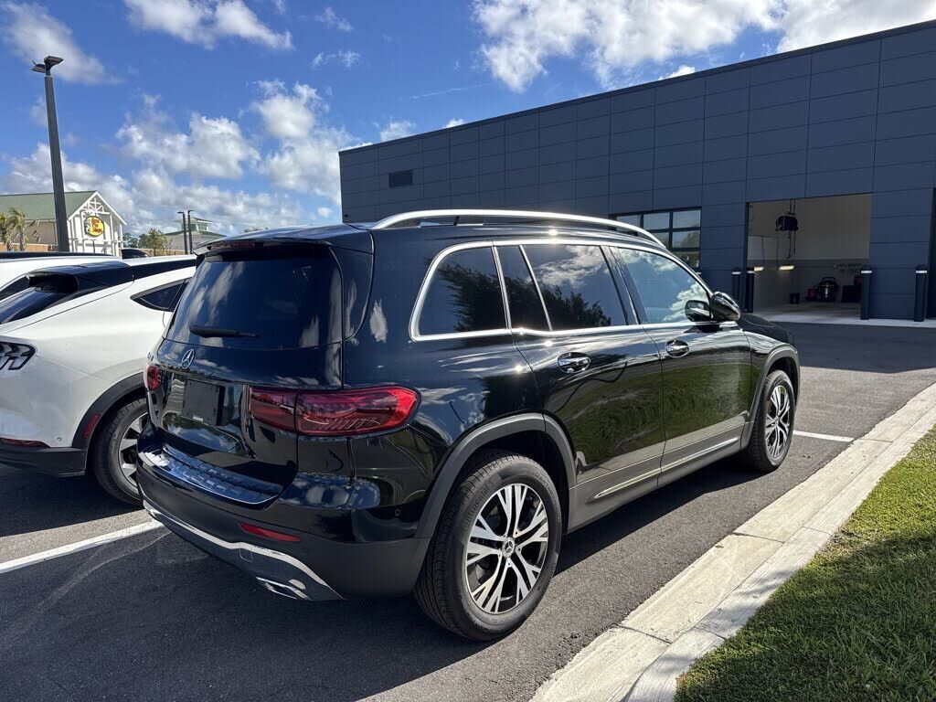 2025 Mercedes-Benz GLB-Class