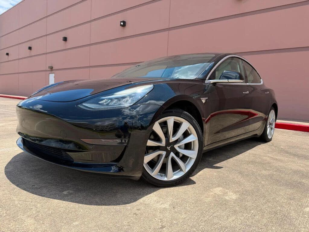 2019 TESLA Model 3