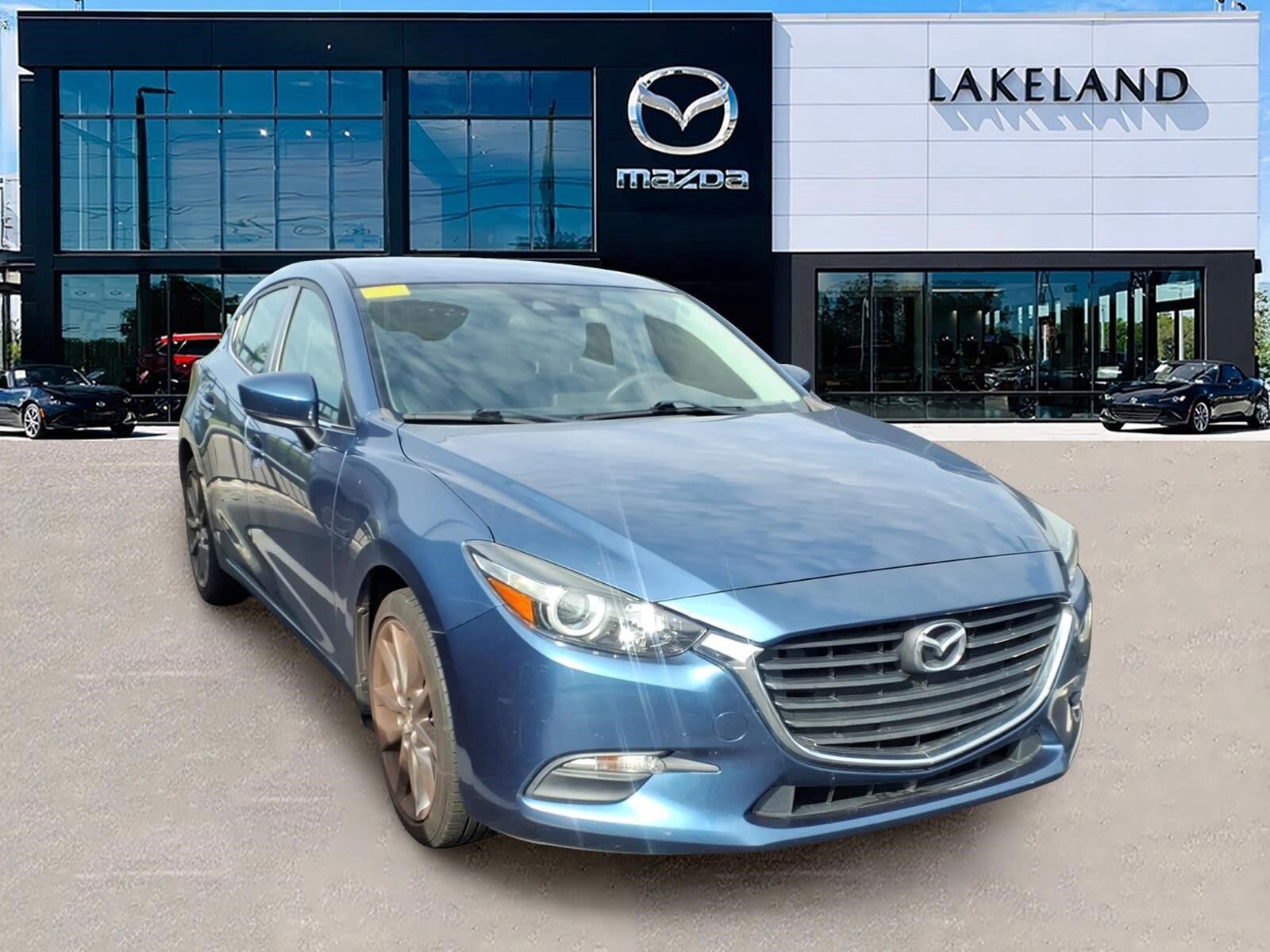 2018 MAZDA Mazda3