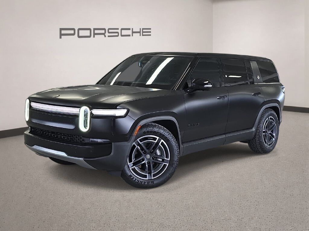 2025 RIVIAN R1S