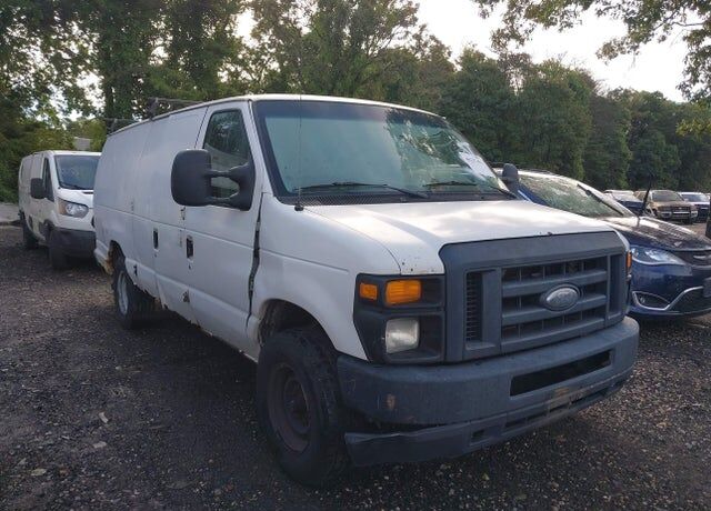 2013 FORD E-350