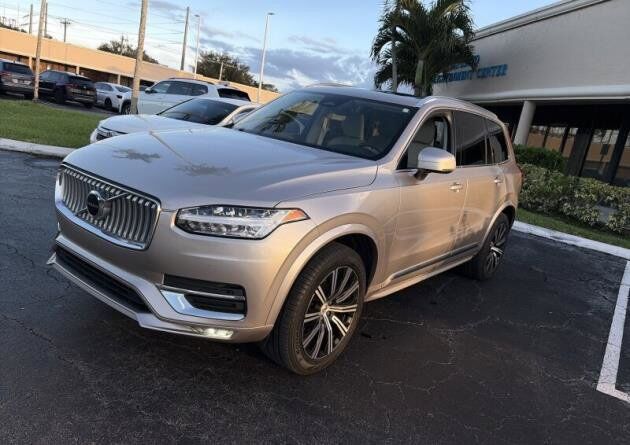 2024 VOLVO XC90