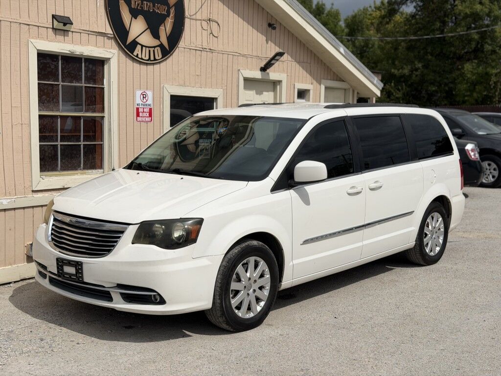 2013 CHRYSLER Town and Country