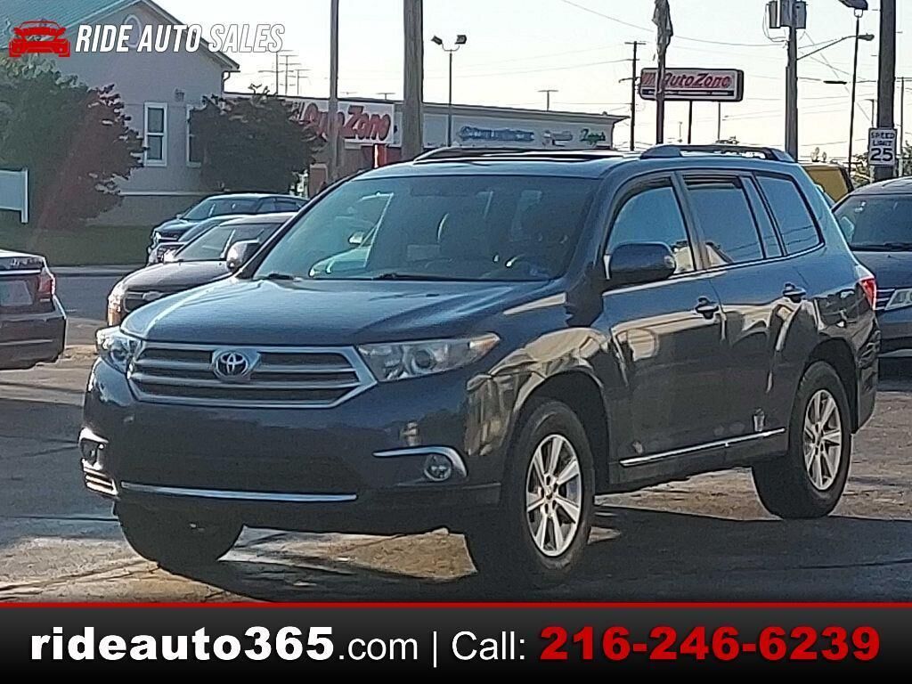 2013 TOYOTA Highlander