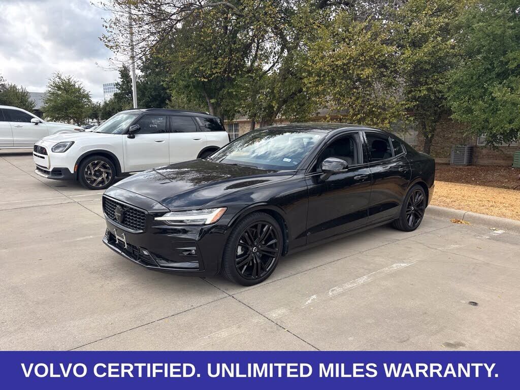 2024 VOLVO S60