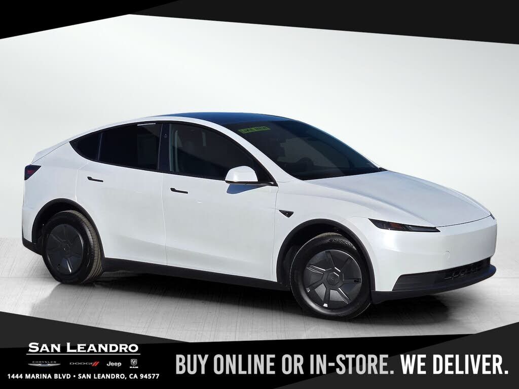 2026 TESLA Model Y
