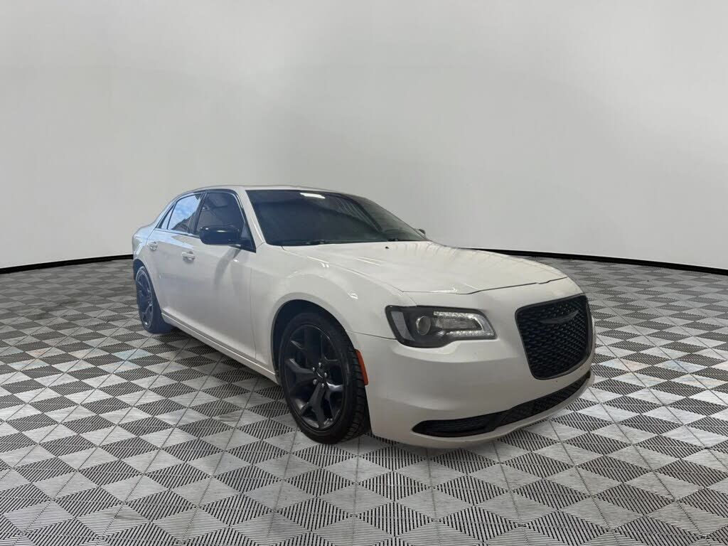 2022 CHRYSLER 300