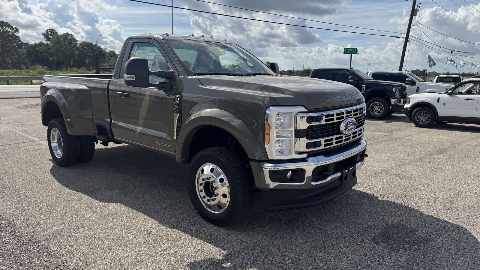 2027 FORD F-450