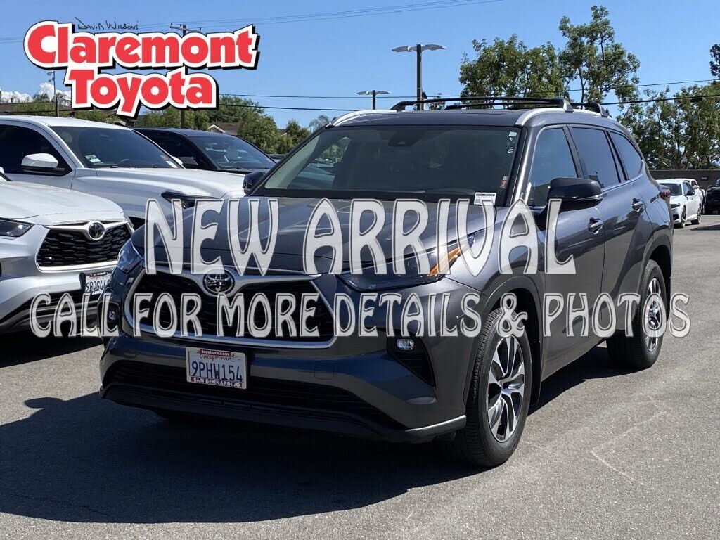 2024 TOYOTA Highlander