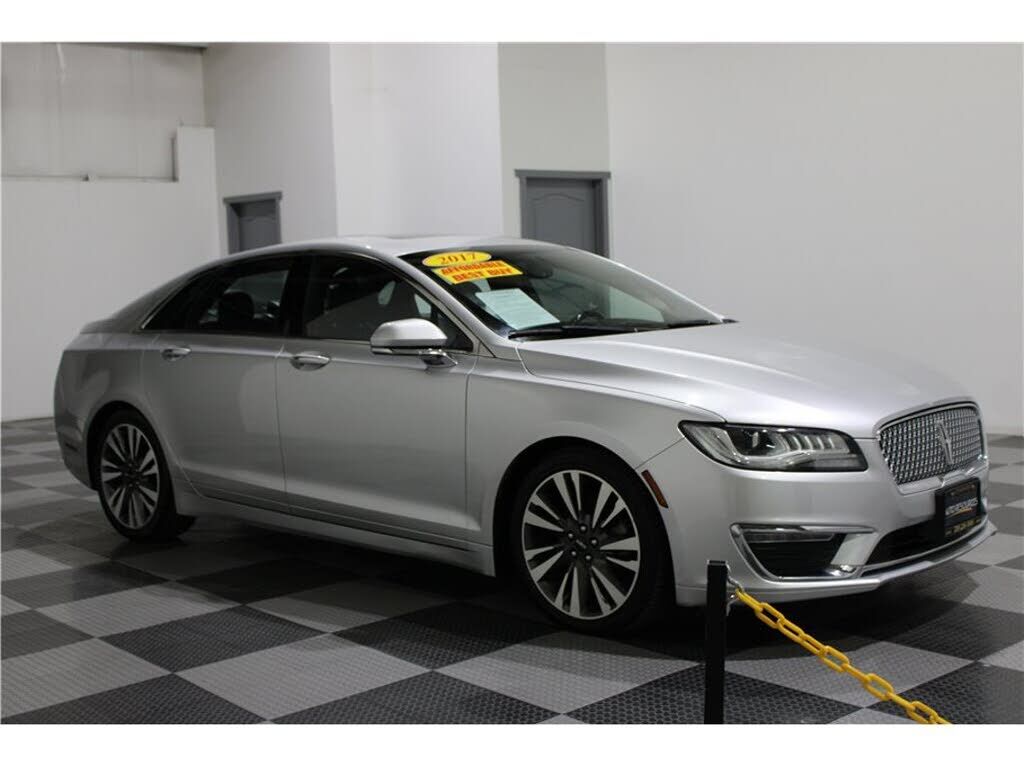 2017 LINCOLN MKZ