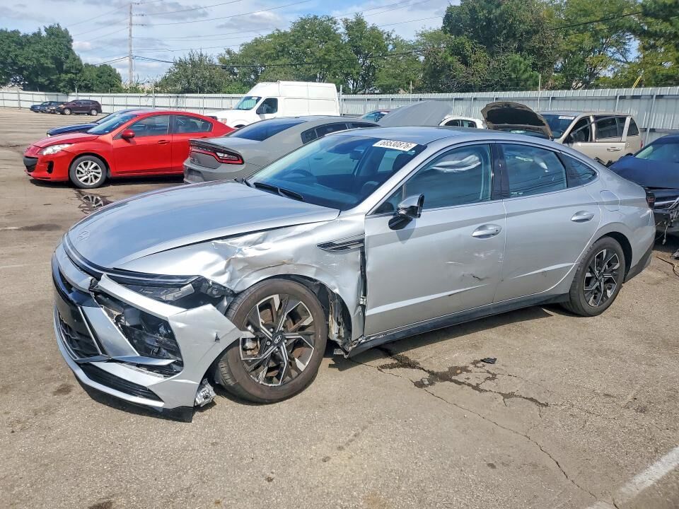 2025 HYUNDAI Sonata