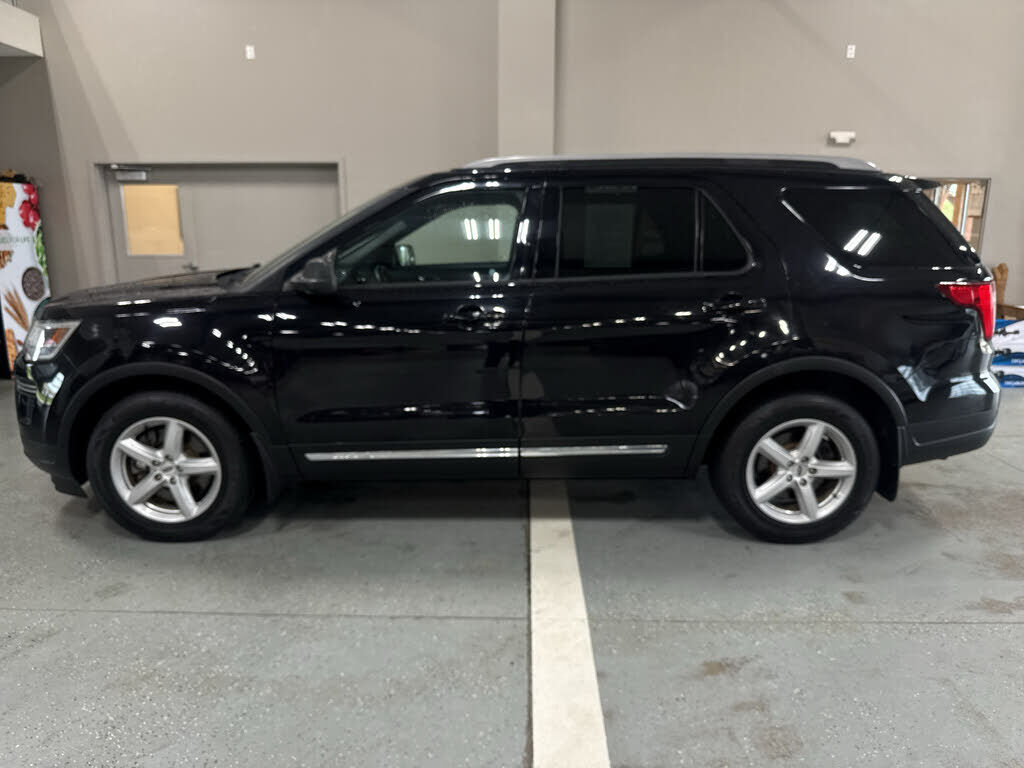 2019 FORD Explorer