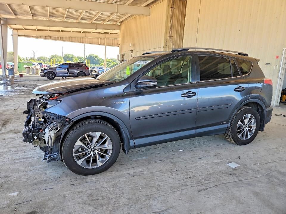 2017 TOYOTA RAV4
