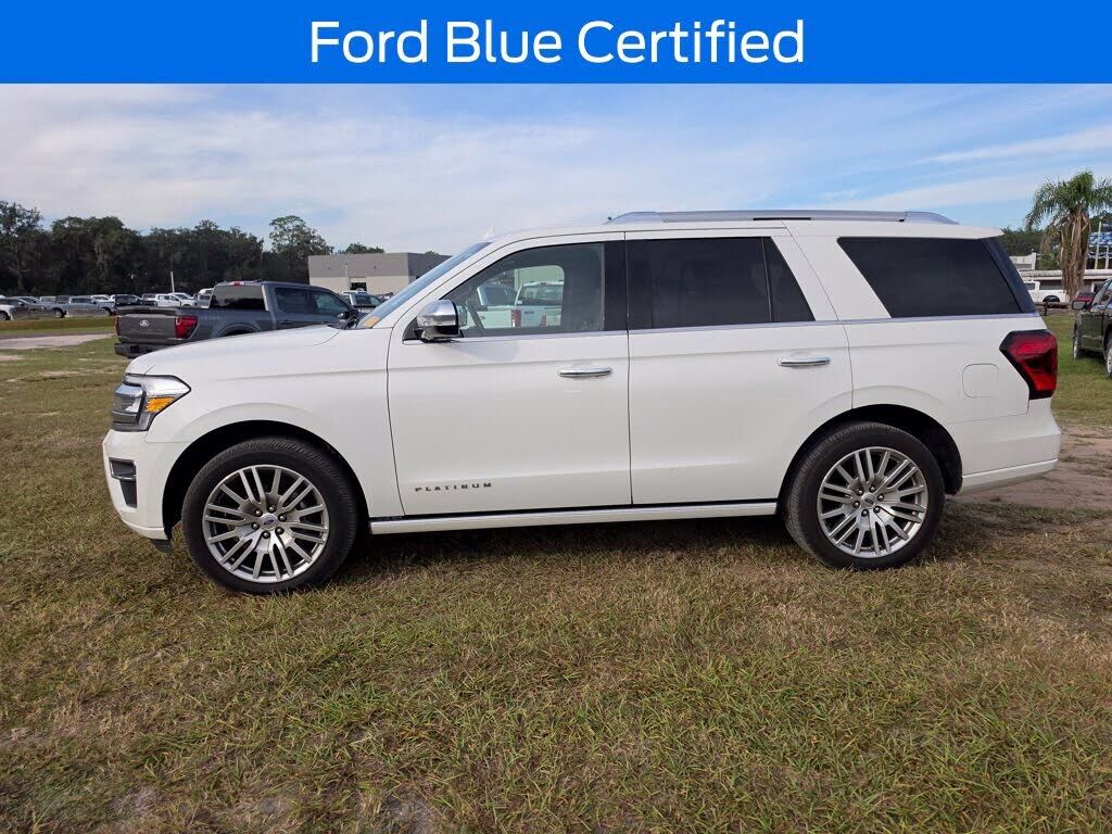 2022 FORD Expedition