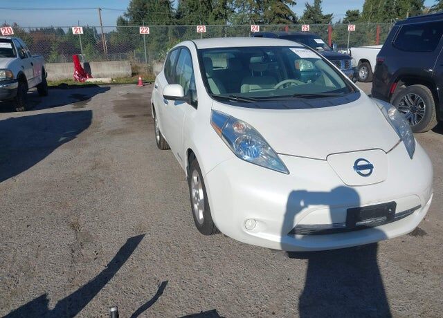 2013 NISSAN Leaf