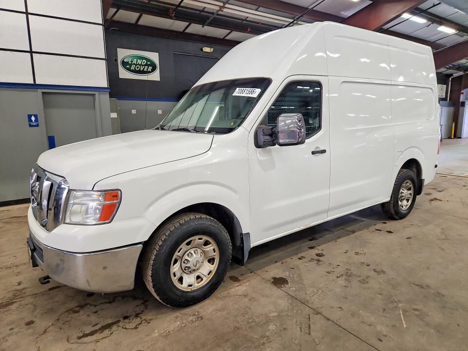 2013 NISSAN NV