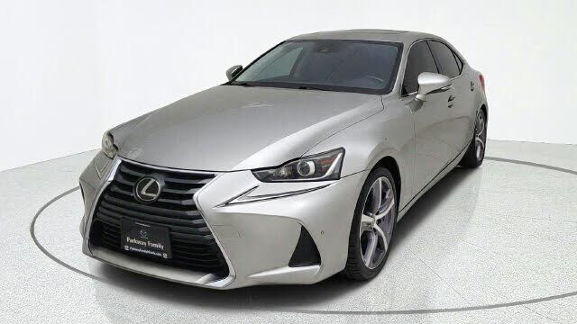 2017 LEXUS IS