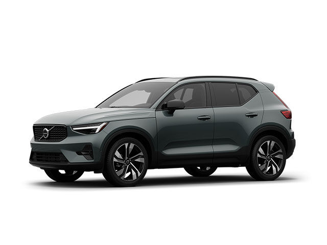 2026 VOLVO XC40