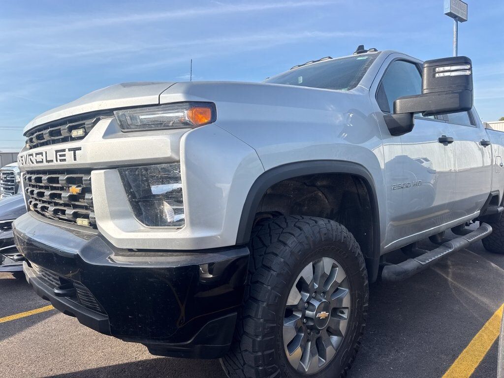 2023 CHEVROLET Silverado HD