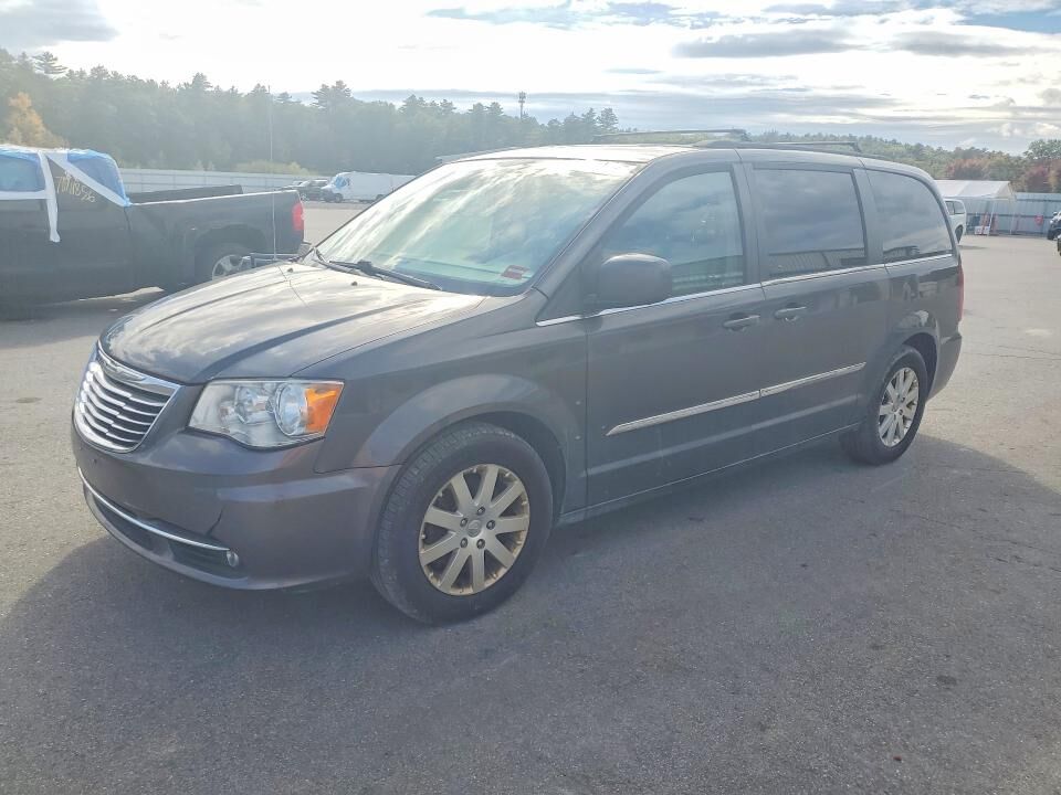 2015 CHRYSLER Town and Country