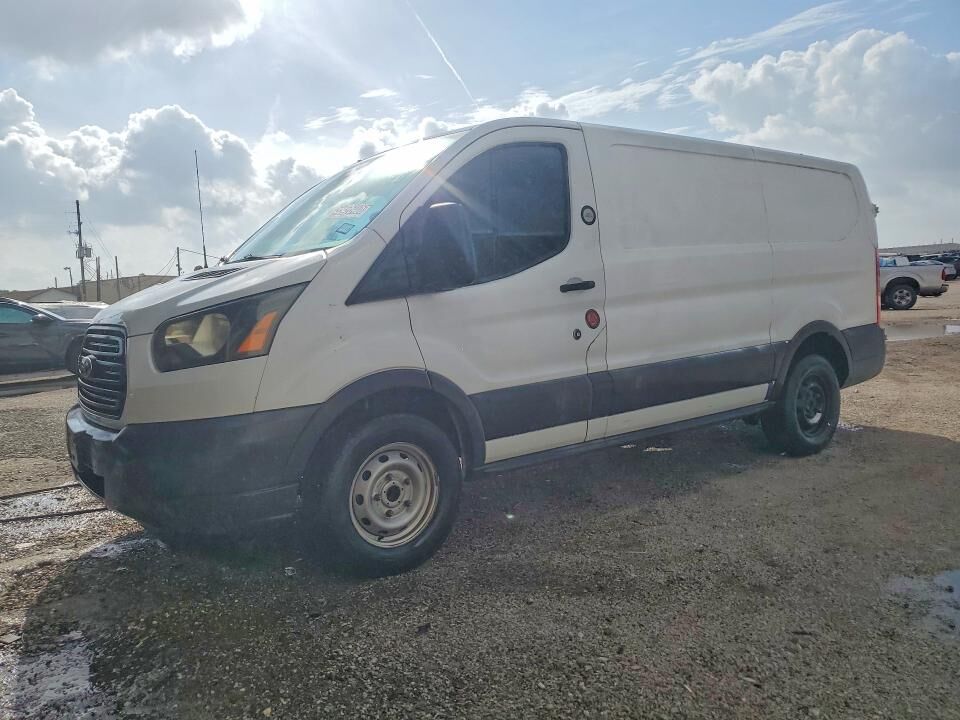 2015 FORD Transit