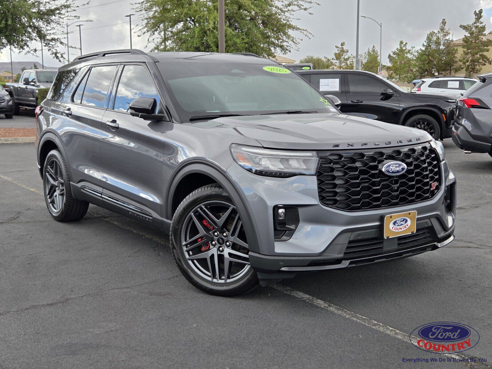 2025 FORD Explorer