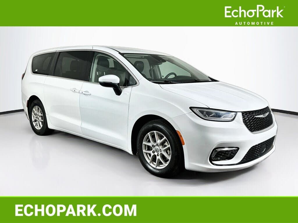 2023 CHRYSLER Pacifica