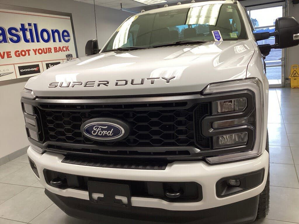 2024 FORD F-250