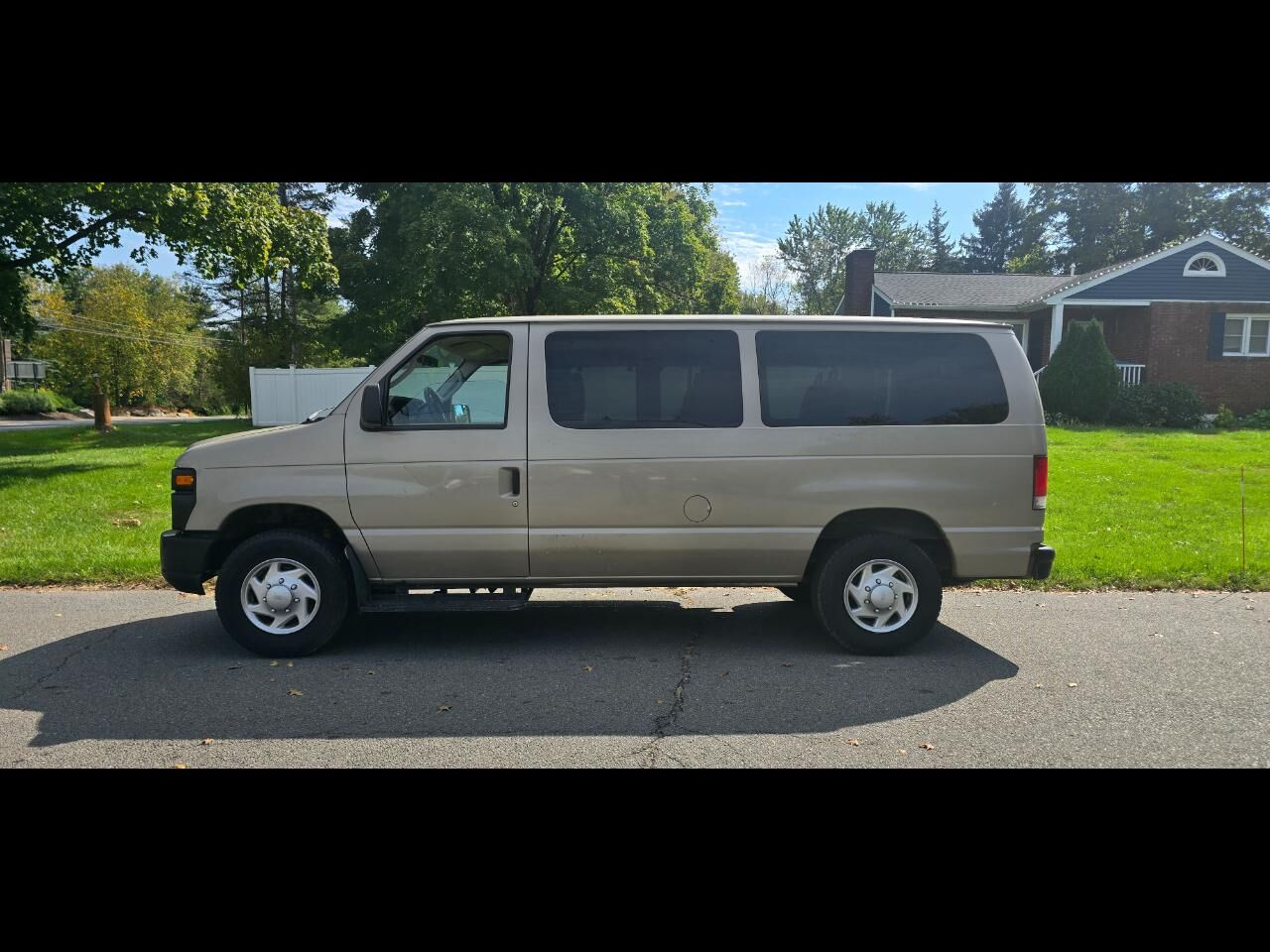 2014 FORD E-250
