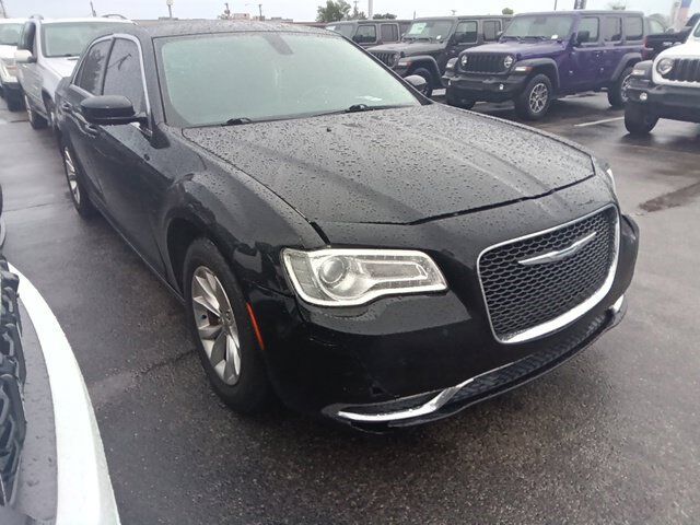 2015 CHRYSLER 300