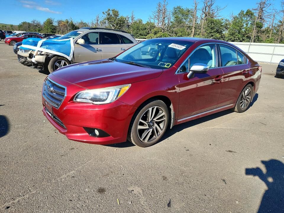 2017 SUBARU Legacy