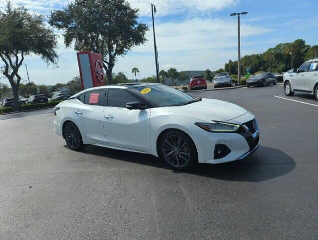 2019 NISSAN Maxima
