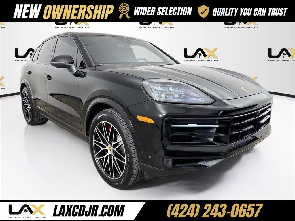 2024 PORSCHE Cayenne