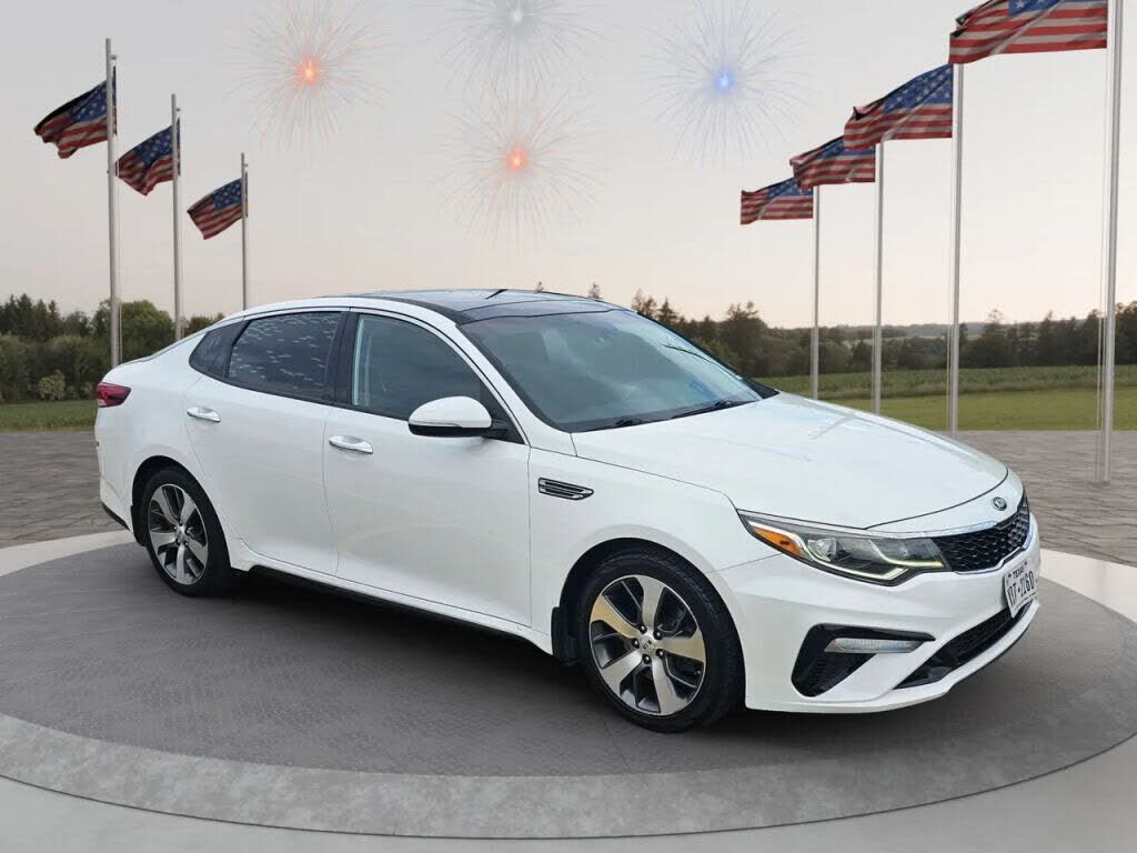 2019 KIA Optima