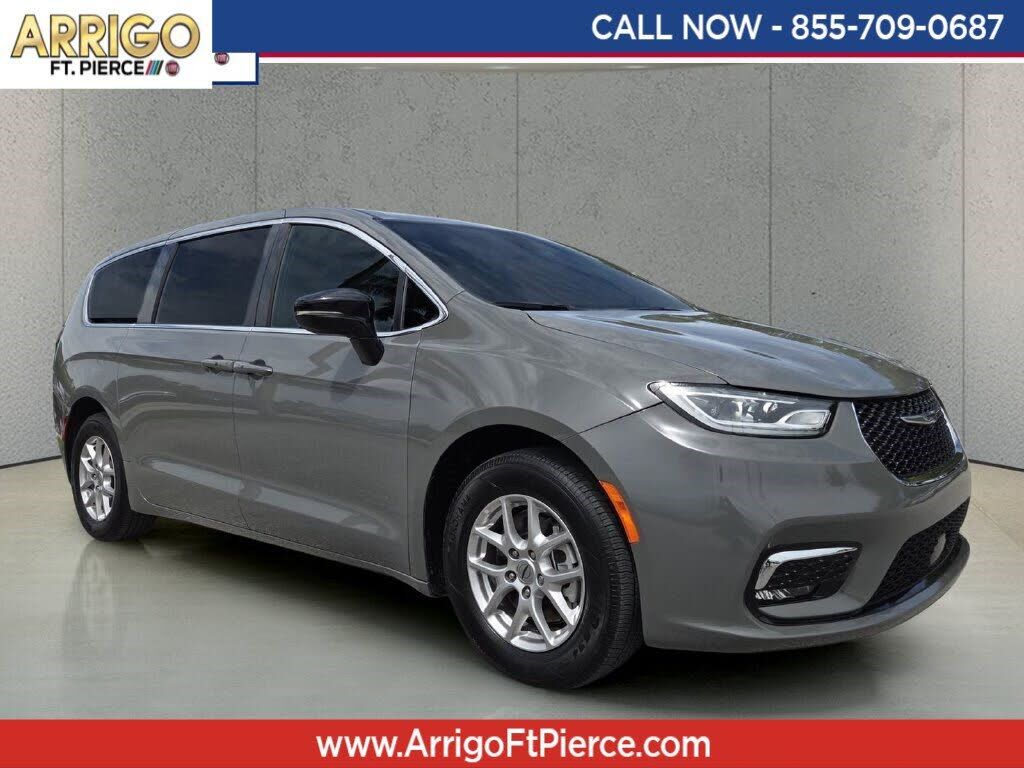 2025 CHRYSLER Pacifica