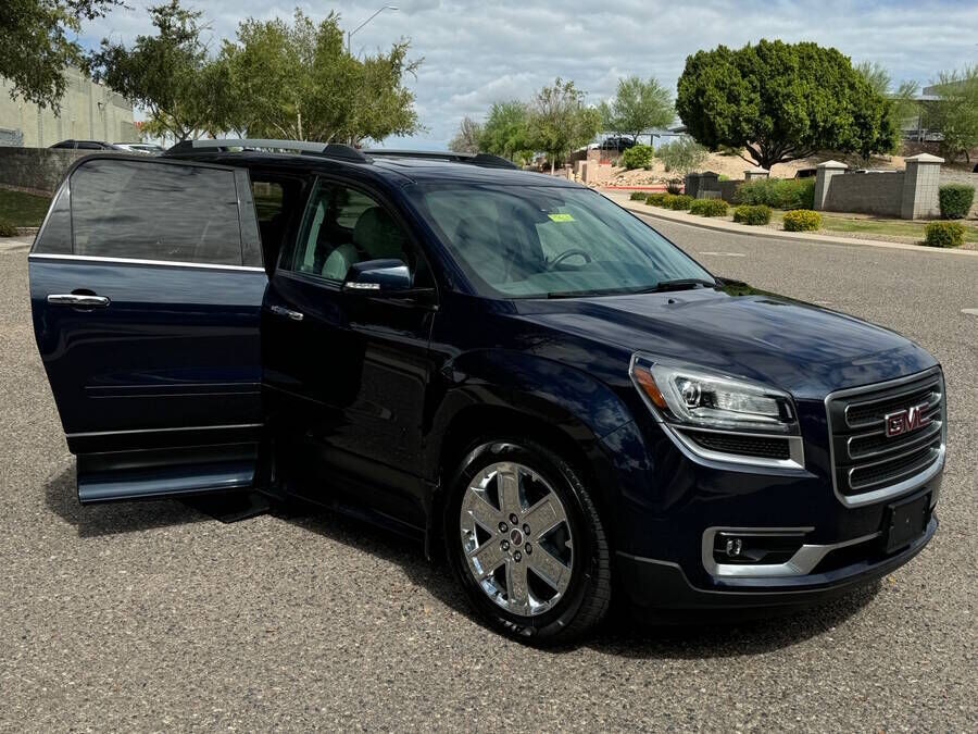 2017 GMC Acadia