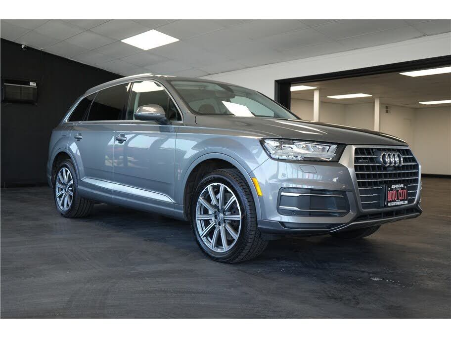 2017 AUDI Q7