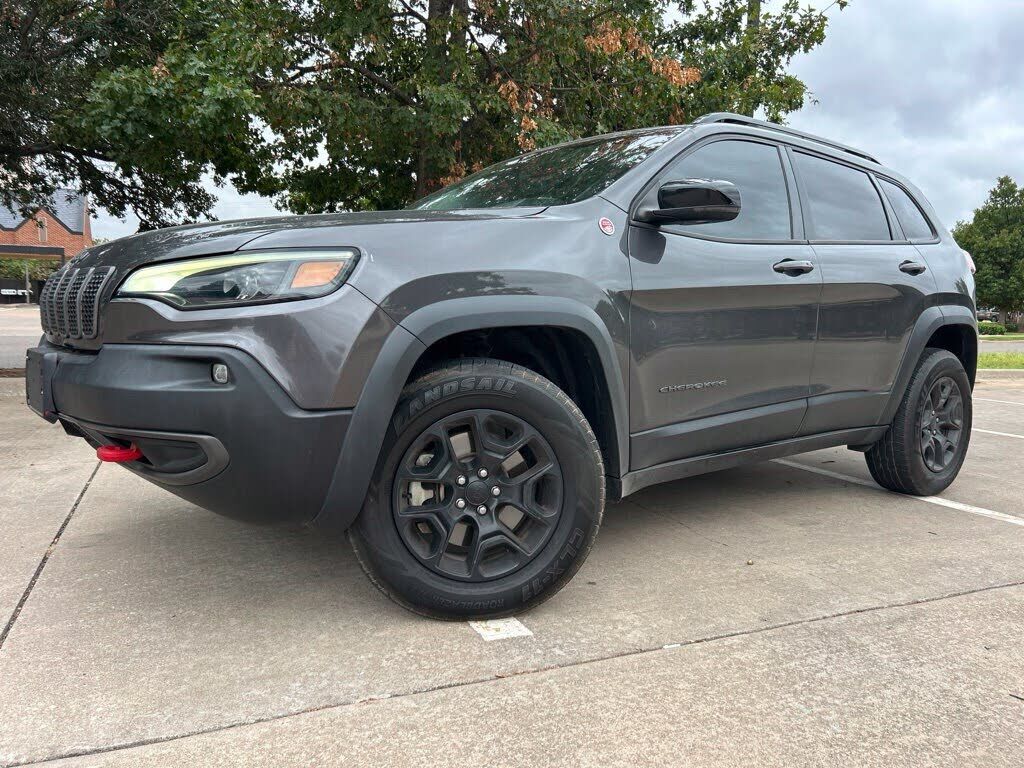2022 JEEP Cherokee